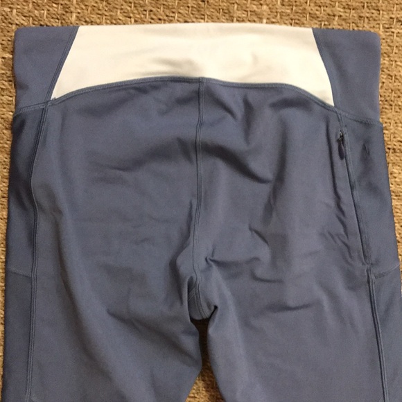 Under Armour leggings from the Running Room, 15.5” waist and 35.5” long - Picture 5 of 9